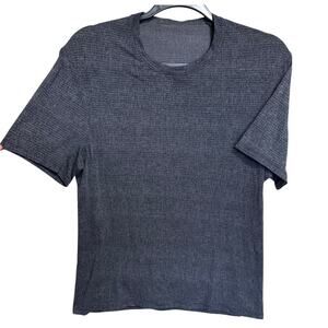 Lululemon Performance Tee Shirt Short Sleeve Crewneck Graphic Gray Size Small